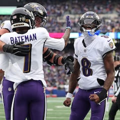 Which NFL teams can clinch a playoff berth in Week 16 and which can be eliminated?