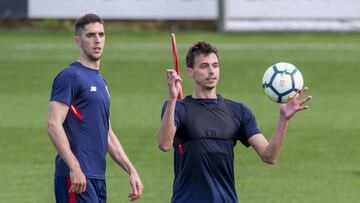 Sabin Merino con Iturraspe en Lezama.