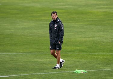 La Europa League de 2010 fue el título más importante que consiguió el técnico con el conjunto rojiblanco. Dirigió al Atlético de Madrid durante 102 en los que logró 42 victorias. 