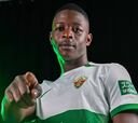 El Elche hace oficial la renovación de Bakary Traore hasta 2026