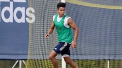 Pol Fernández: "Hablo mucho de fútbol con Riquelme"