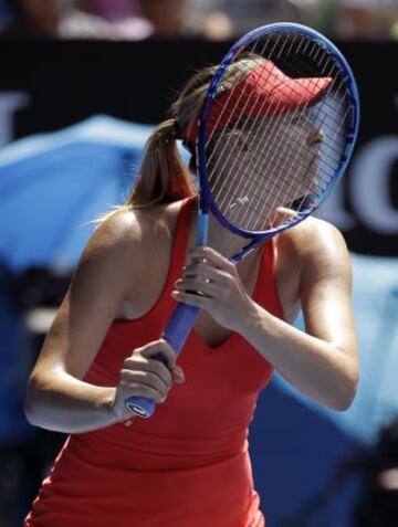 Maria Sharapova avanza a la final tras vencer a Makarova