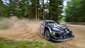 A Kalle Rovanpera le sale un ‘grano’ en Letonia