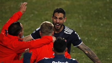 Larrivey debería ser prioridad