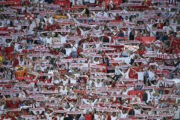 Las im¨¢genes del Sevilla-Benfica
