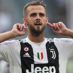 Pjanic: "Tener a Cristiano nos aporta algo más a todos"