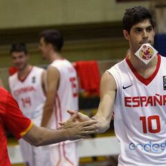 España vence a Serbia y se enfrentará a Letonia en octavos