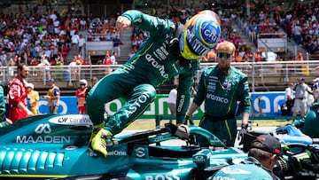 Fernando Alonso (Aston Martin AMR25). Barcelona, Espa?a. F1 2025.