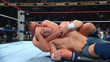 John Cena tuvo que rendirse en su lucha de retiro