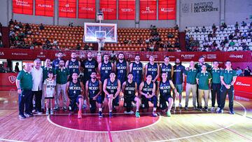 Fotografía de la Selección Mexicana de Basquetbol, antes de enfrentar a Colombia.