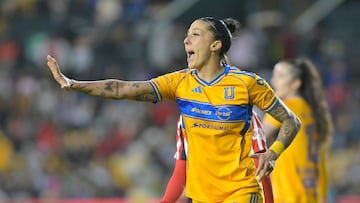 SAN NICOLAS DE LOS GARZA (MÉXICO) 05/04/2026.- Jennifer Hermoso de Tigres reacciona este domingo, en un partido de la Liga Femenil MX entre Tigres y Chivas, en el Estadio Universitario de San Nicolás de los Garza (México). EFE/Miguel Sierra