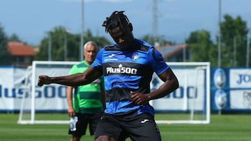 Duv&aacute;n Zapata en un entrenamiento del Atalanta