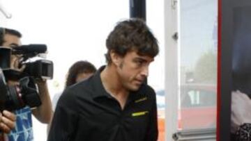 "Hamilton debe valorar salir de McLaren"