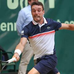 Bautista arrolla a Bernard Tomic en su debut en Montreal