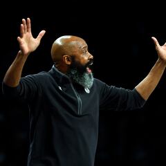 Nets head coach Vaughn signs multi-year contract extension