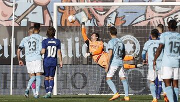 El paradón de Courtois puede darle medio título al Real Madrid.