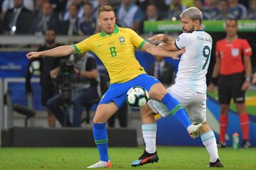 Agüero y Arthur.