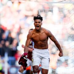 Emery dispara al Aston Villa y mete al Nottingham de Keylor en descenso