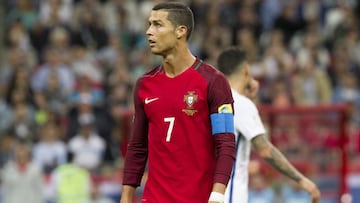 Cristiano Ronaldo leaves team Portugal to meet twin children