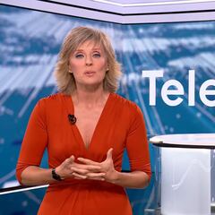 Así ha sido la despedida de Marta Carazo del ‘Telediario’ de TVE: sus últimas palabras en directo y sus lágrimas con sus compañeros