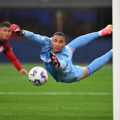 El portero del Ibiza para a Vini