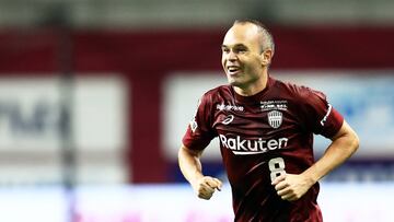 Iniesta: “Me gustaría que Riquelme me invitara a La Bombonera”