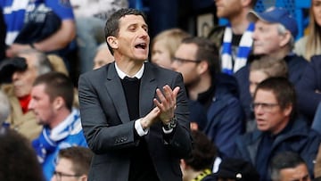 Soccer Football - Premier League - Chelsea v Watford - Stamford Bridge, London, Britain - May 5, 2019  Watford manager Javi Gracia reacts  REUTERS/Peter Nicholls  EDITORIAL USE ONLY. No use with unauthorized audio, video, data, fixture lists, club/league 