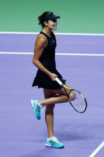 Ana Ivanovic venció a Simona Halep, pero igual quedó eliminada del Masters.