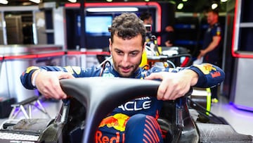 MELBOURNE, AUSTRALIA - MARCH 30: Daniel Ricciardo of Australia and Oracle Red Bull Racing has a seat fitting in the Red Bull Racing garage during previews ahead of the F1 Grand Prix of Australia at Albert Park Grand Prix Circuit on March 30, 2023 in Melbourne, Australia. (Photo by Mark Thompson/Getty Images)