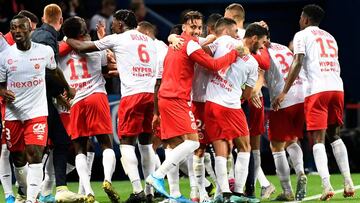 El Reims celebra la victoria ante el PSG.