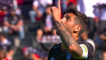 Larrivey marca un triplete a Colo Colo y sorprende al fútbol chileno con este registro