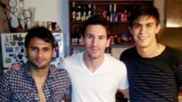 Messi, con sus primos Maxi y Emanuel Biancucchi.