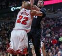 Love impuso su fuerza ante los Bulls y Turiaf fue la sorpresa