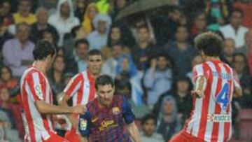 <b>HASTA LA COCINA. </b>Messi se va de Godín y Mario Suárez para encarar a Courtois. Sería el 3-0.