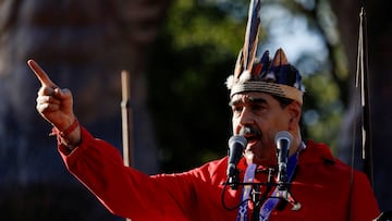 FILE PHOTO: Venezuela's President Nicolas Maduro participates in a demonstration to mark Indigenous Resistance Day, in Caracas, Venezuela, October 12, 2025. REUTERS/Leonardo Fernandez Viloria/File Photo