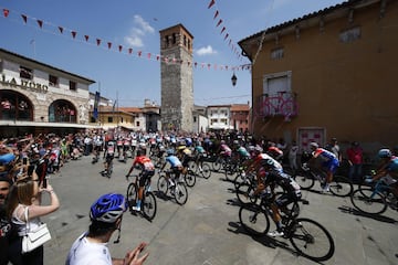 La decimonovena etapa del Giro en imágenes