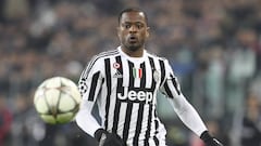 Evra signs Juventus contract extension