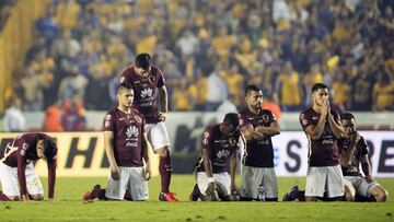 América se queda con las manos vacías en su Centenario