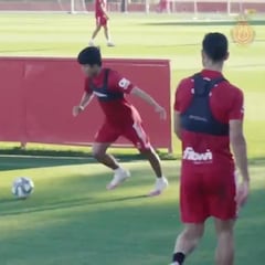 Takefusa Kubo treats team mates to tasty 'rabona' finish in training
