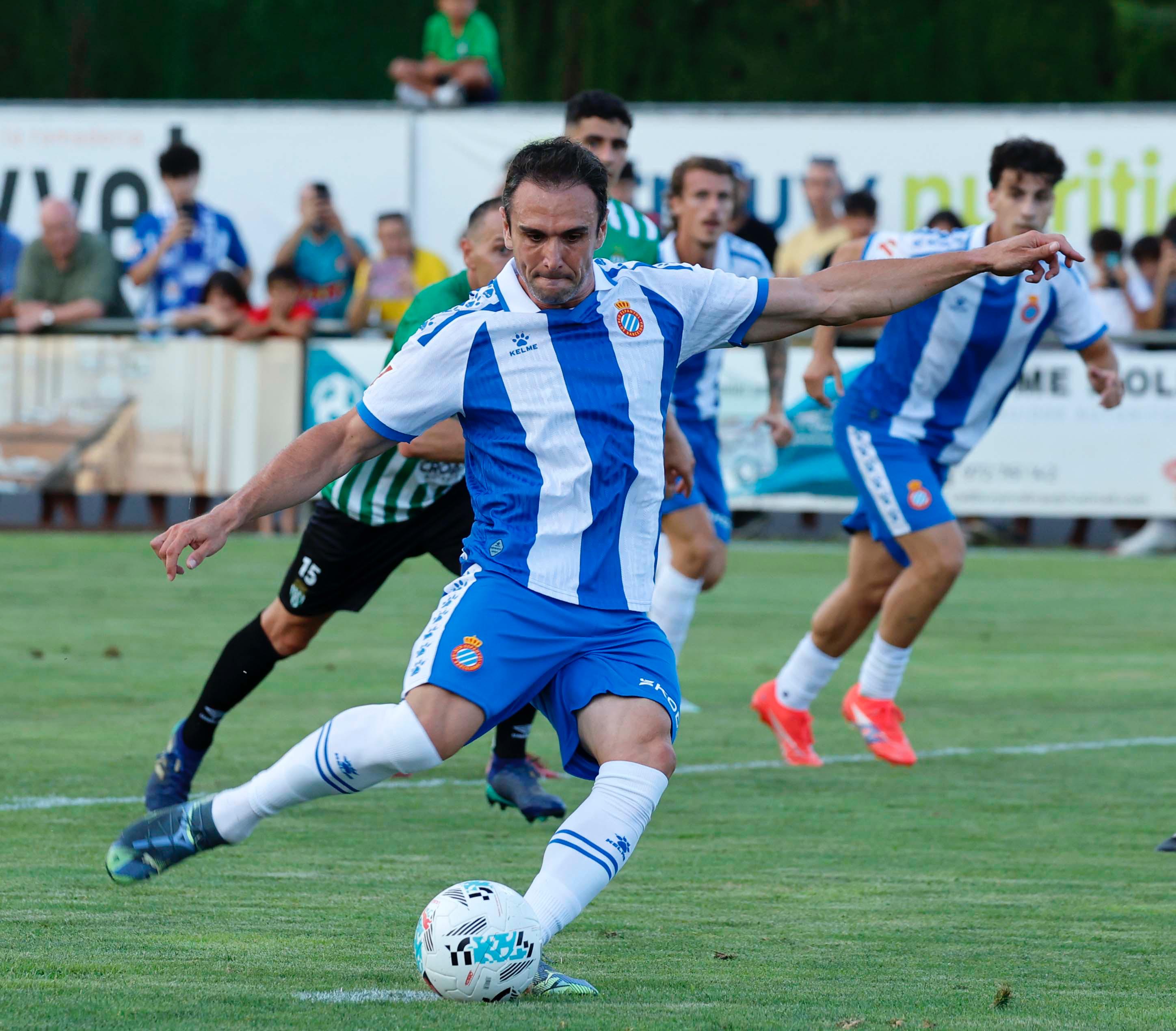 Kike García se reivindica en el estreno del Espanyol