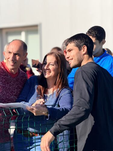 El tenista español sigue su preparación para el Open de Australia y esta vez lo ha hecho en su tierra junto a Pedro Martínez. La sesión, abierta al público, congregó a numerosos aficionados que no quisieron perderse la oportunidad de ver en acción a su ídolo en plena pretemporada.