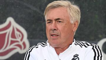 Real Madrid's Italian coach Carlo Ancelotti looks on during the international friendly football match between Real Madrid and Juventus at the Rose Bowl in Pasadena, California, on July 30, 2022. (Photo by Robyn BECK / AFP)