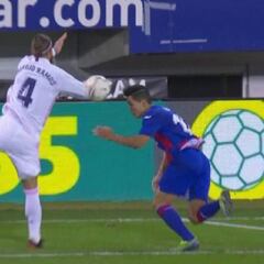 El fútbol se va de las manos