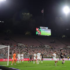 La afición castiga a la Selección Mexicana y al USMNT
