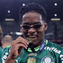 Triple premio a Endrick... y viaje relámpago a Madrid