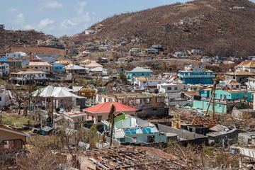 Casas destruidas por el huracán Beryl se encuentran en Clifton, Union Island, San Vicente y las Granadinas.