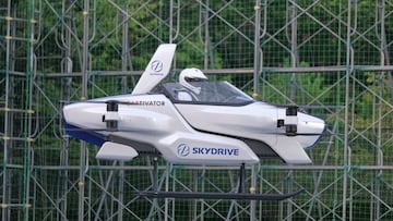 El coche volador de Toyota al fin vuela sin estrellarse