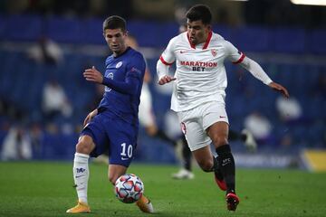 Christian Pulisic y Marcos Acuña.