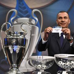 Las imágenes del sorteo de la Champions y la Europa League