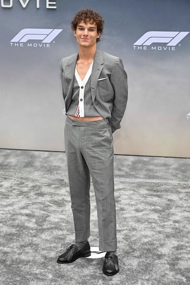 Mason Thames posa en la alfombra roja del preestreno de 'F1: La película' celebrado en la ciudad de Nueva York.